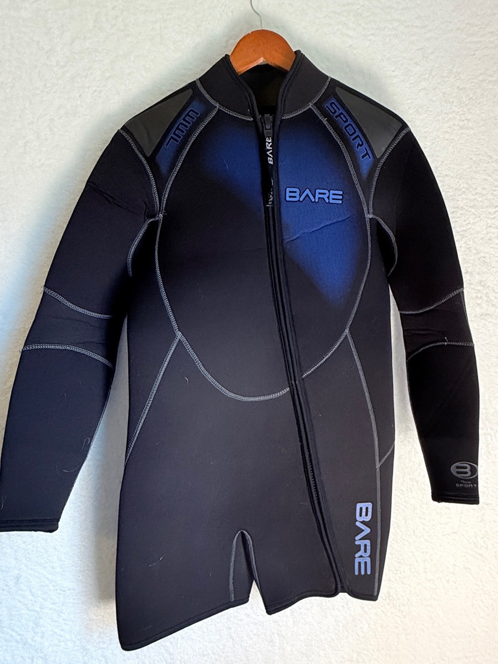 BARE 7mm Sport Jacket Wetsuit ML Scuba Diving Neoprene Shorty Size Med or large